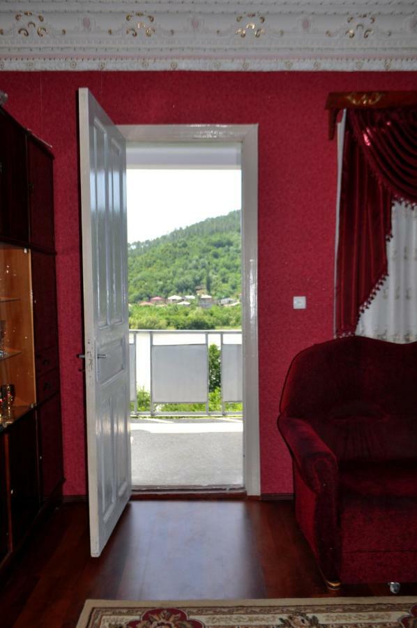 Nature House Kutaisi Bagian luar foto